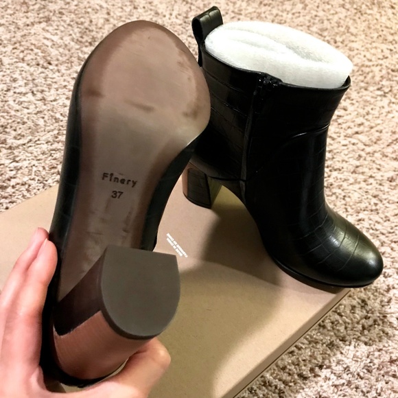 Finery Colwick Leather Ankle Boot - Picture 6 of 7